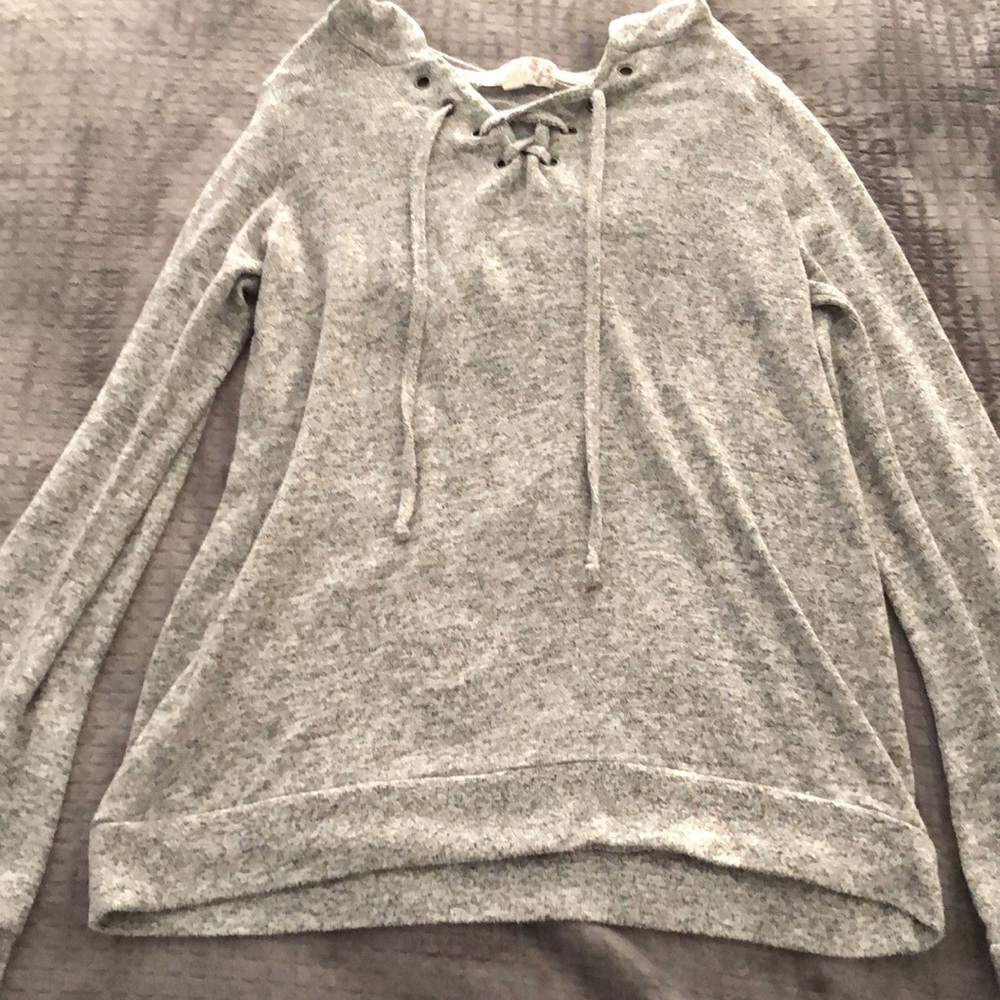 SALE🏷🎉 PINK REPUBLIC LIGHT HOODIE